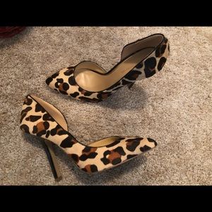 BCBGeneration Leopard heels